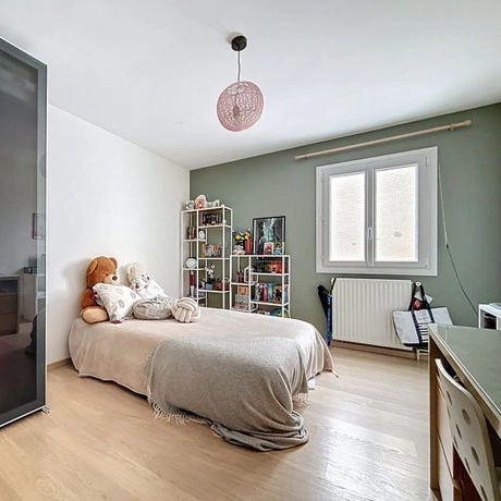 chambre d'une maison à saint Rémy 71100, vendu par Anthony Laulognon, agent immobilier à Mercurey